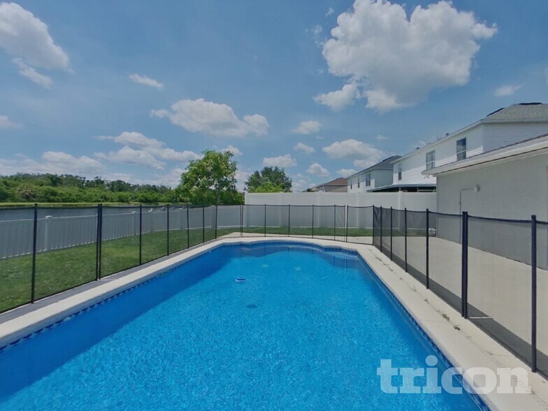 Building Photo - 12945 Bridleford Dr
