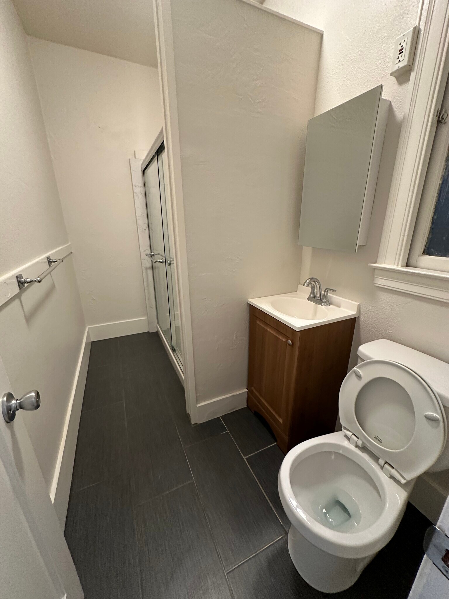 Building Photo - 1810 Euclid Ave