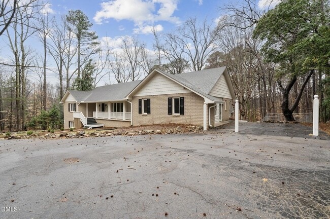 Building Photo - 1504 Homestead Rd