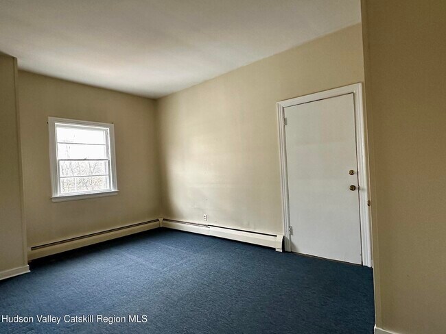 Building Photo - 86 Vineyard Ave