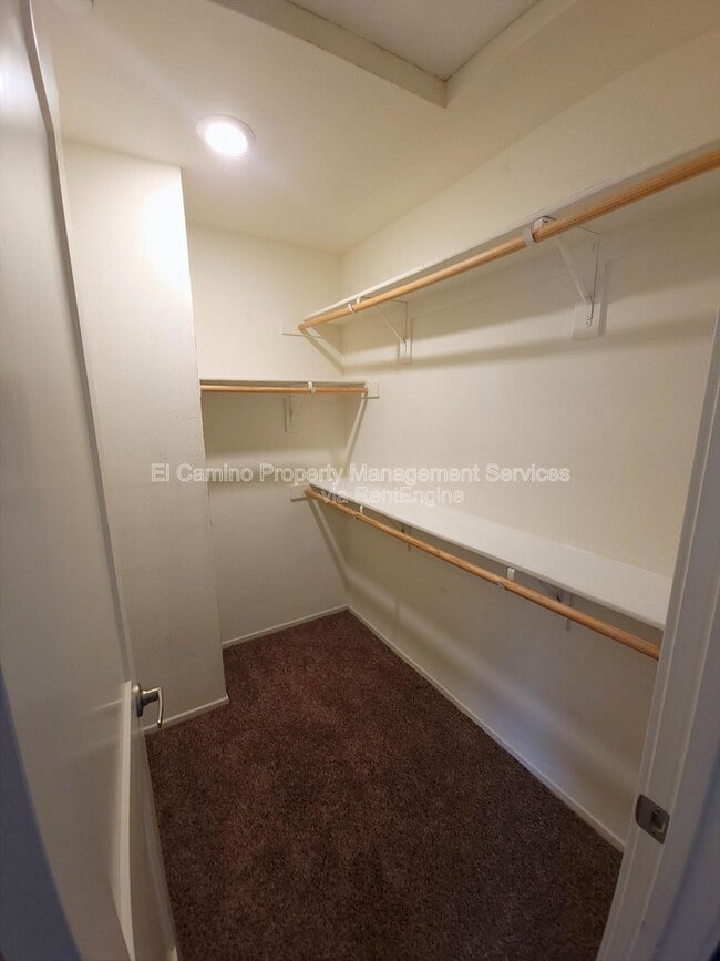 Building Photo - 10244 Artesia Blvd