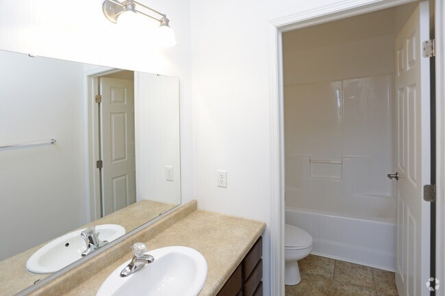 Bathroom - Old Orchard Apartments