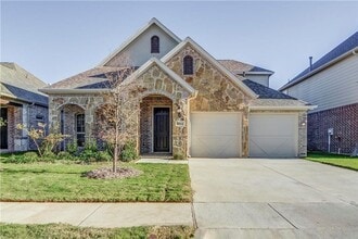 Building Photo - 5904 Fremont Dr