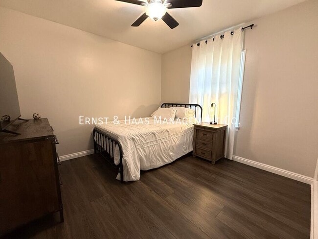 Building Photo - 1120 East E Street