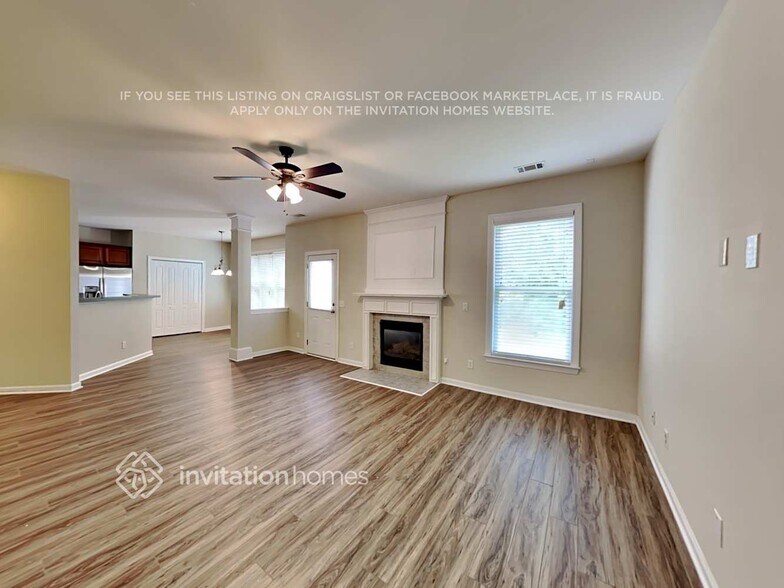 Building Photo - 5156 Lakerock Dr SW