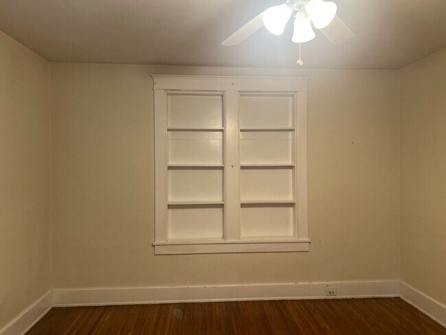 Building Photo - 2502 Blair Blvd