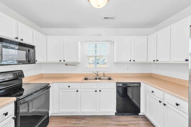 Building Photo - 105 Gamble Way