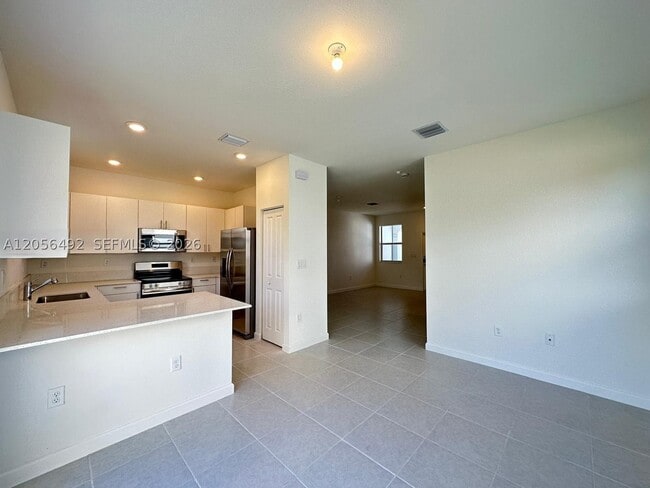 Building Photo - 29021 SW 162nd Ct