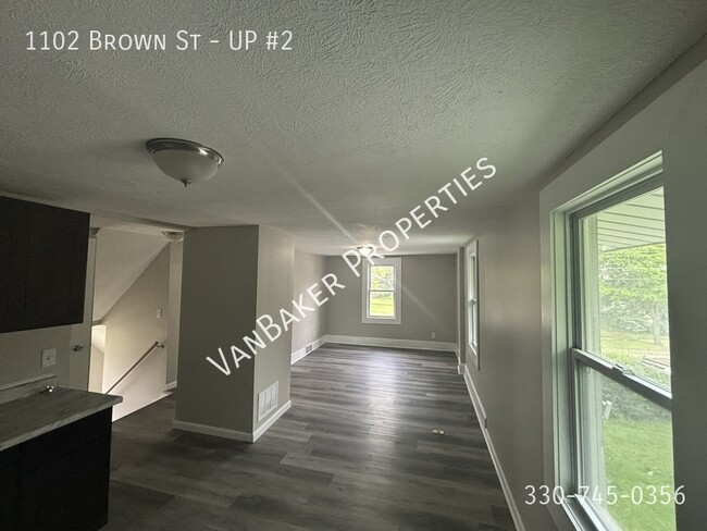 Building Photo - 1102 Brown St