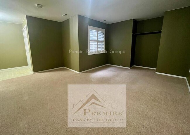 Building Photo - 6973 Los Reyes Cir