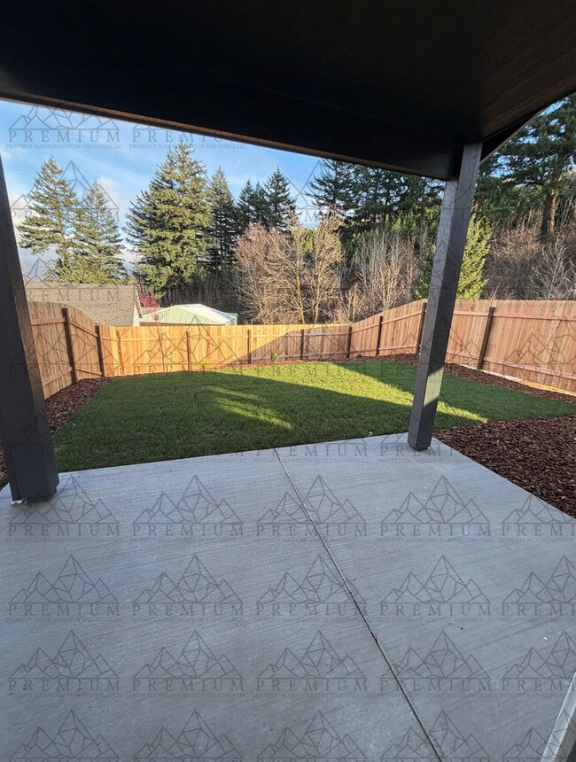 Building Photo - 1st MONTH FREE - 3 BED 2.5 BATH NEW BUILD!