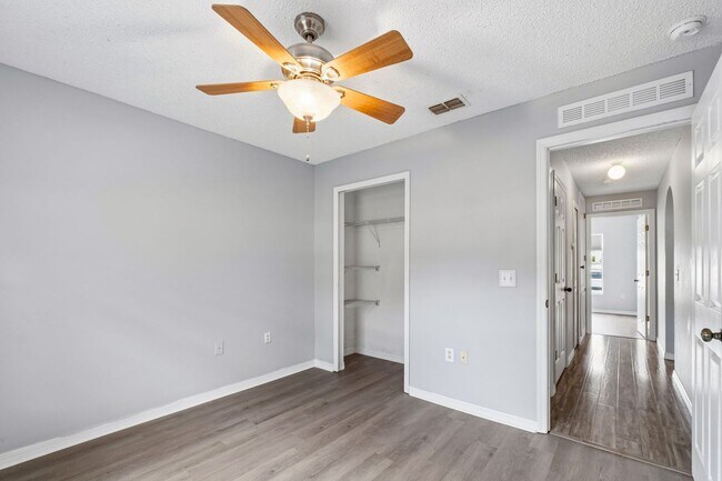 Building Photo - 3430 Arabesque Dr