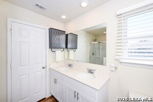 Building Photo - 809 Beacon Hts