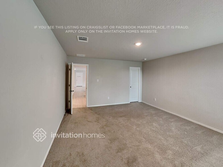 Building Photo - 3322 Carducci Dr