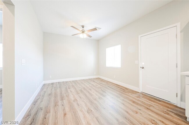 Building Photo - 5018 Holt Ave