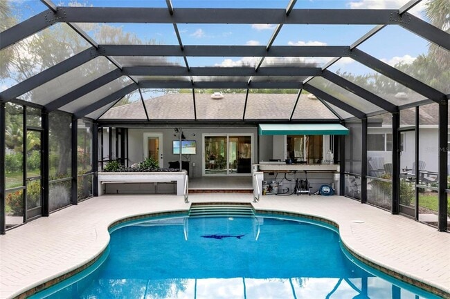 Building Photo - 1020 19th St SW