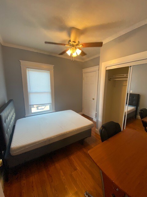 Rm 4 with bathroom - 109 Lexington Ave