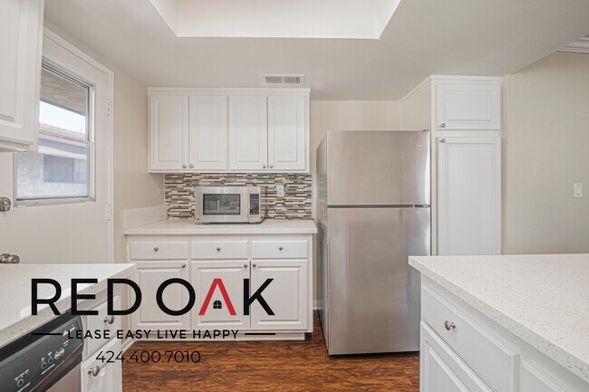 Building Photo - 861 Glencliff St