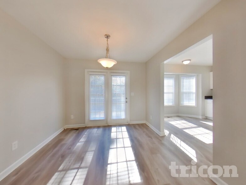 Building Photo - 162 Whetstone Way