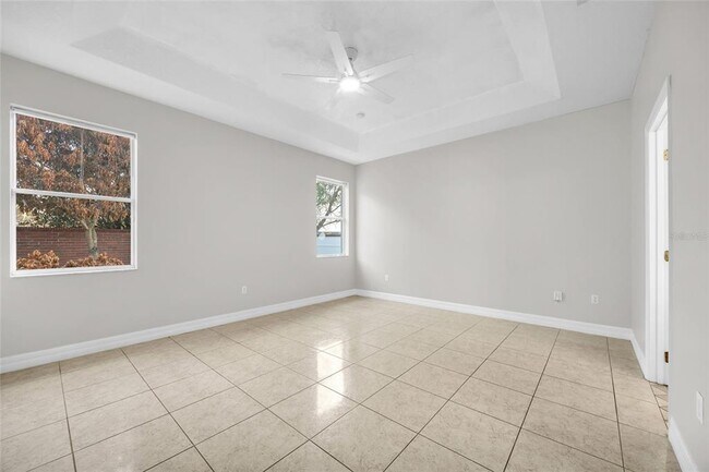 Building Photo - 10354 Stratford Pointe Ave