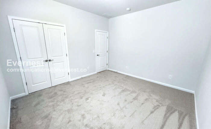 Building Photo - 2837 Campanella Dr