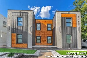 Building Photo - 1505 W Woodlawn Ave
