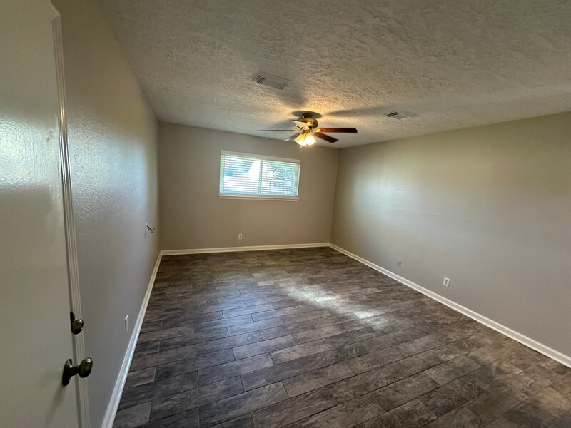 Building Photo - 3214 White Sail