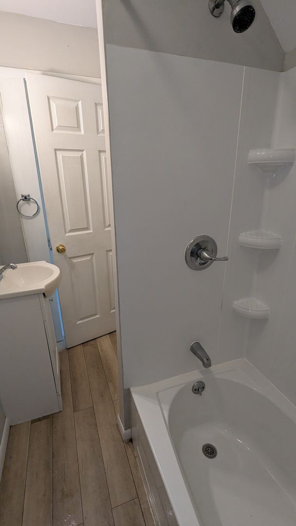 Building Photo - Newly renovated two-bedroom, one-bath home in Canton