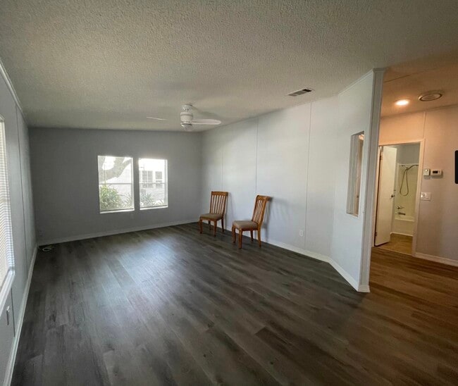 Building Photo - 8179 Sandwedge Terrace