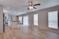 Building Photo - 315 Broadmore Dr
