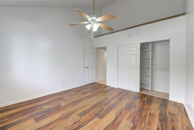 Building Photo - 16800 Sugar Pine Dr