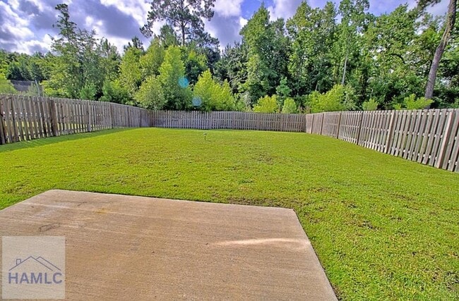 Building Photo - 587 Fairview Cir