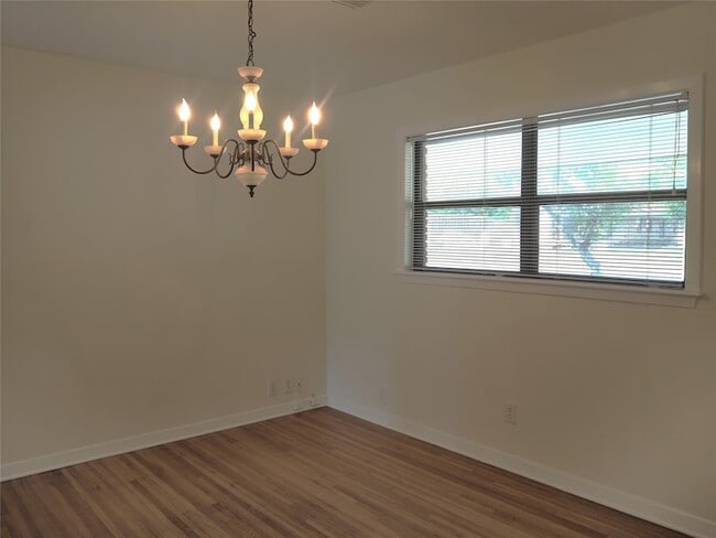 Building Photo - 10319 Raritan Dr