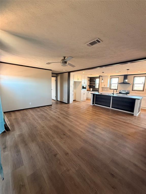 Building Photo - 29191 N 2980 Rd