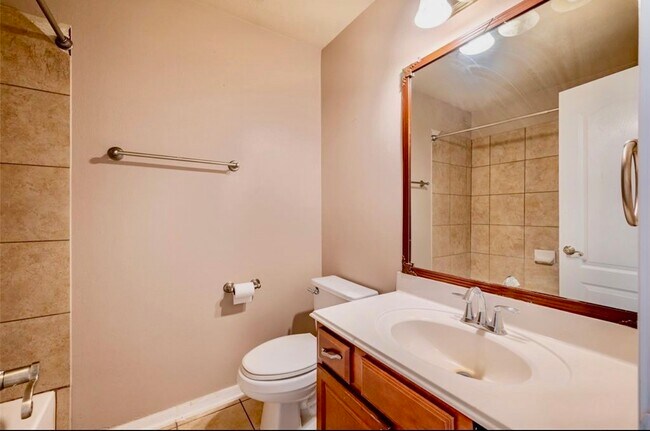 Building Photo - 12027 Grace Hall Dr