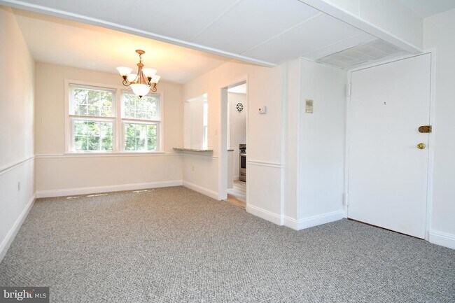 Building Photo - 1303 Belle View Blvd