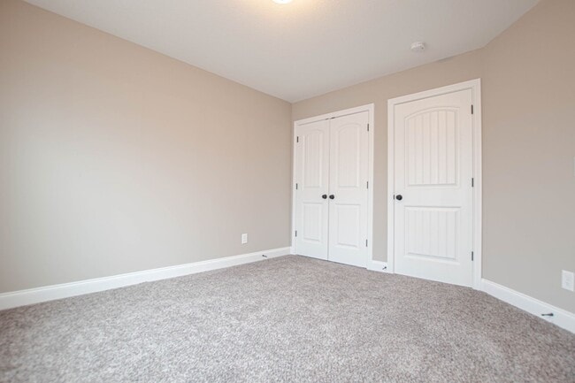 Building Photo - Pet Friendly Four Bedroom!
