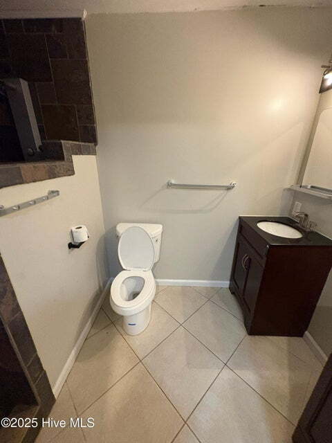 Building Photo - 502 W Hilltop Ct