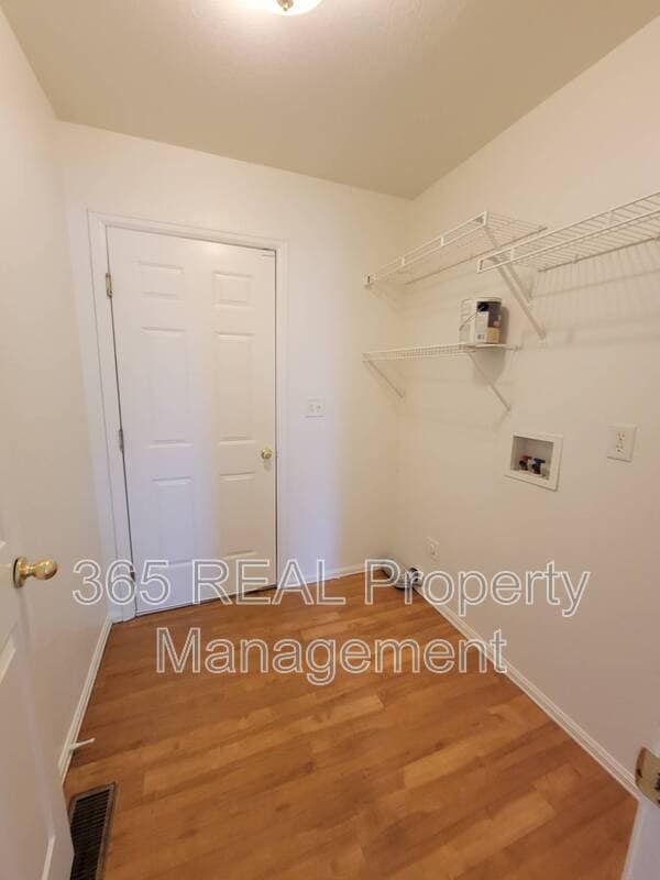 Building Photo - 3821 Tumbleweed Dr
