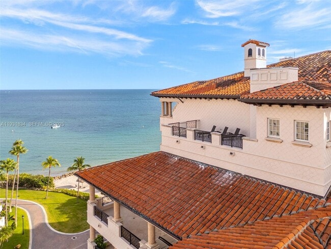 Building Photo - 7471 Fisher Island Dr