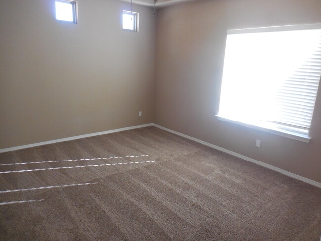 Building Photo - 7312 Glacier Dr