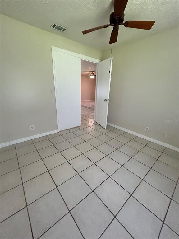 Building Photo - 844 E Flag Ln