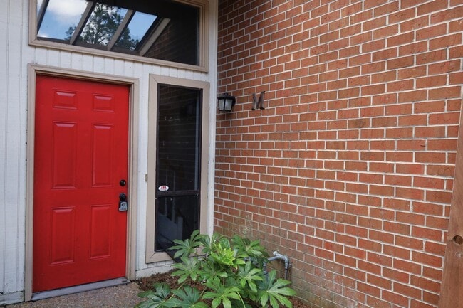 Primary Photo - 1307 Baytree Dr