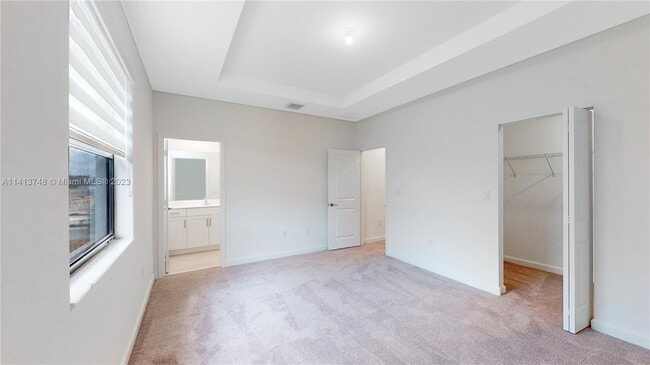 Building Photo - 11884 SW 245 Ter