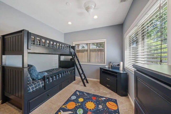 Building Photo - 530 Irven Ct