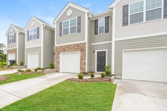 Building Photo - 11835 Brier Vlg Ln