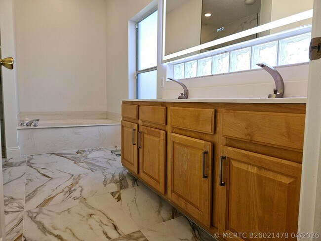 Building Photo - 1105 Anchor Point
