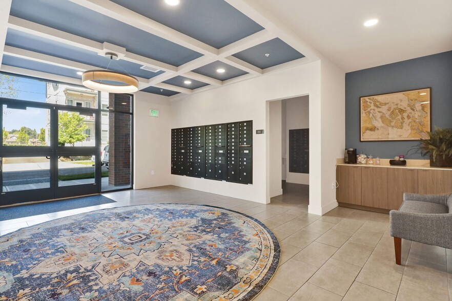 Building Photo - Luxurious Studios with Rooftop Deck and Se...