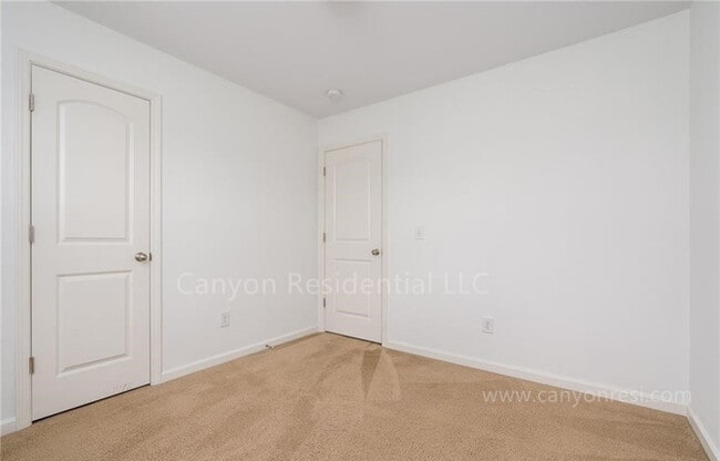 Building Photo - 5209 Switchback Dr