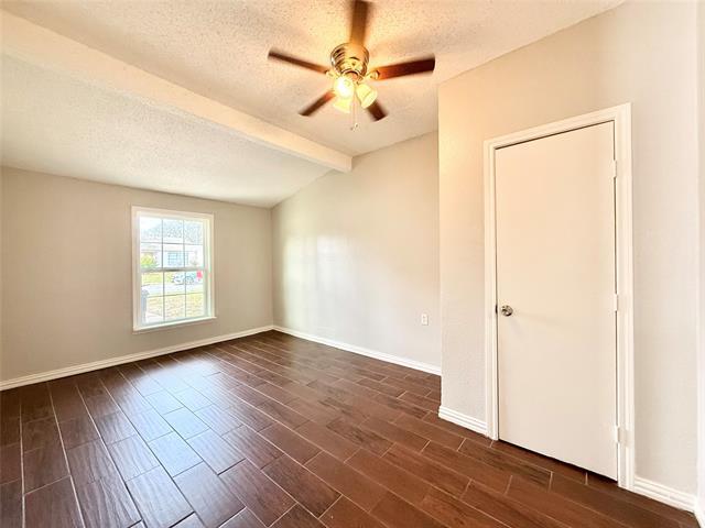 Building Photo - 4813 Sandage Ave